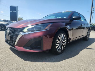 2025 Nissan Altima 2.5 SV *One Owner, Clean Carfax