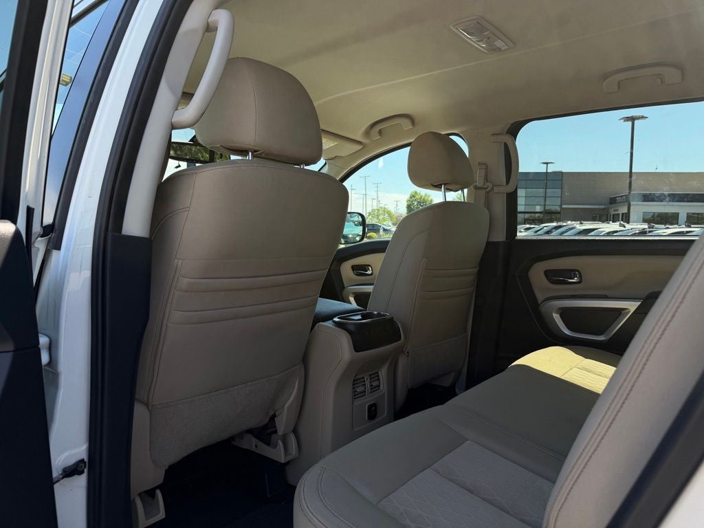 2018 Nissan Titan SV