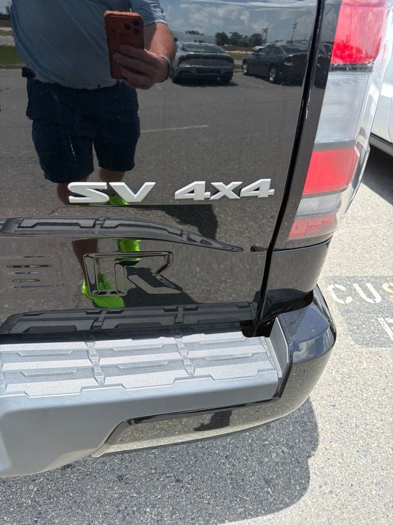 2023 Nissan Frontier SV