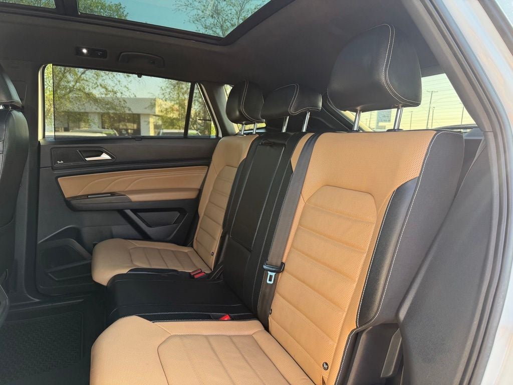 2023 Volkswagen Atlas Cross Sport 3.6L V6 SEL Premium R-Line
