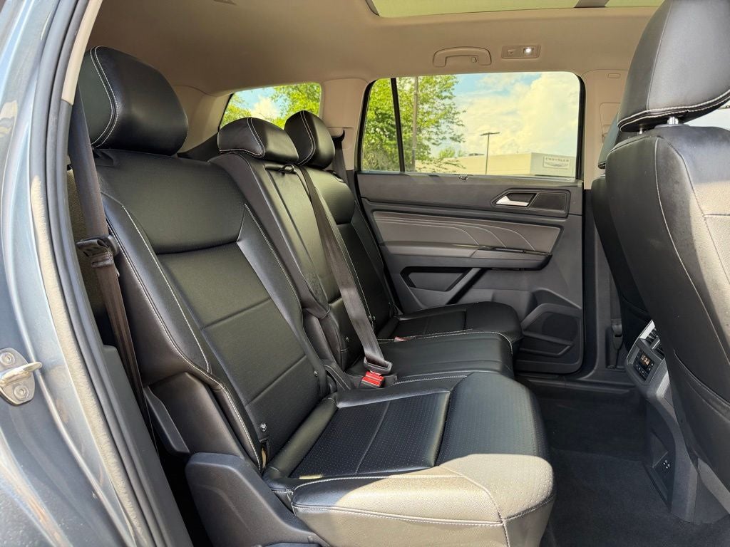 2022 Volkswagen Atlas 3.6L V6 SE w/Technology