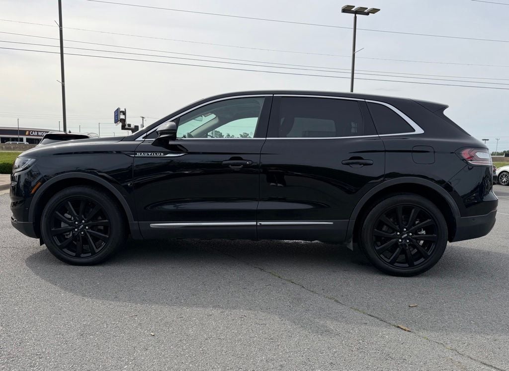 2022 Lincoln Nautilus Reserve