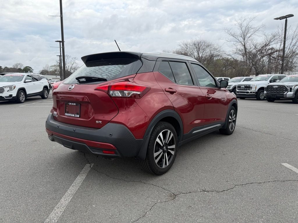 2020 Nissan Kicks SR