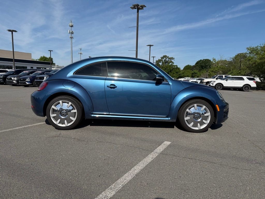 2019 Volkswagen Beetle 2.0T SE