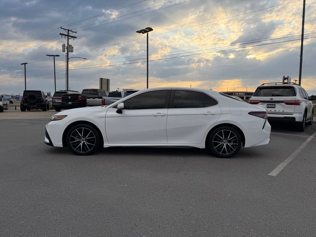 2021 Toyota Camry SE
