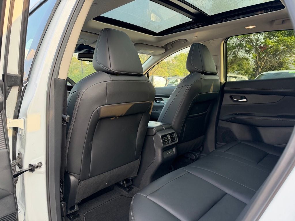 2025 Nissan Murano SL *Clean Carfax, One-Owner