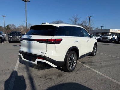 2024 INFINITI QX60 LUXE