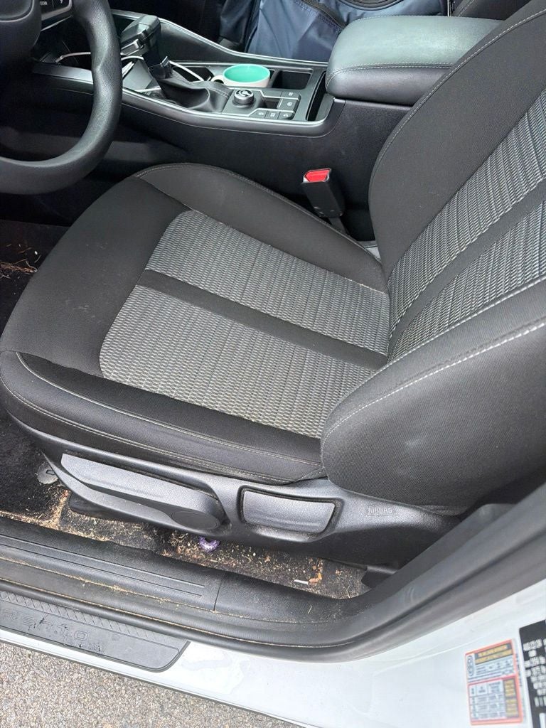 2025 Kia Sorento LX