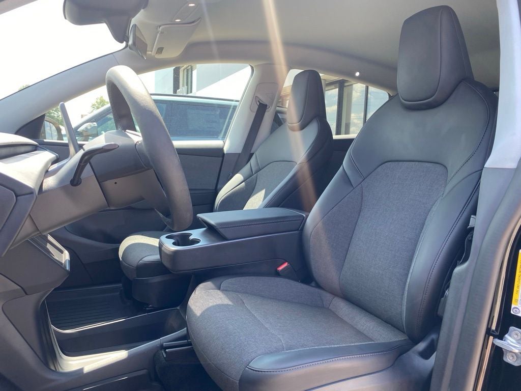 2026 Tesla Model Y Premium