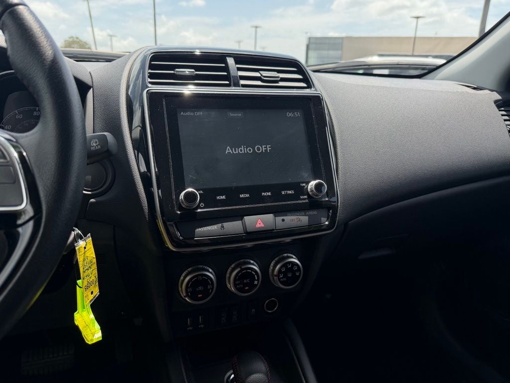 2025 Mitsubishi Outlander Sport 2.0 LE