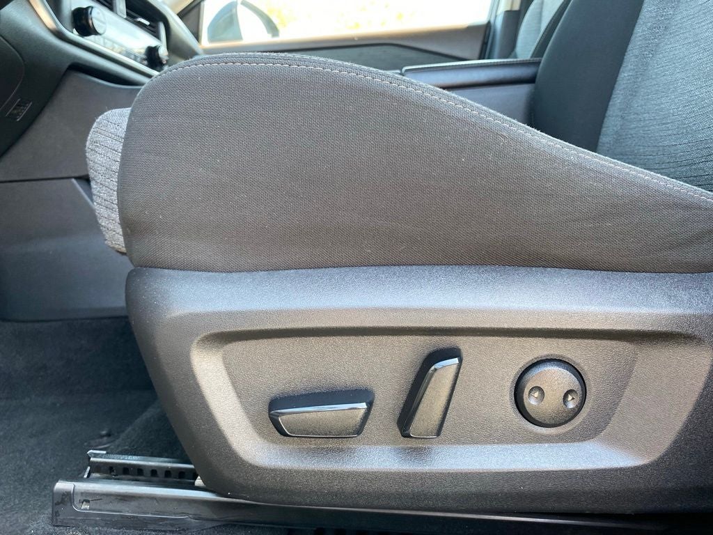 2023 Nissan Rogue SV *Clean Carfax