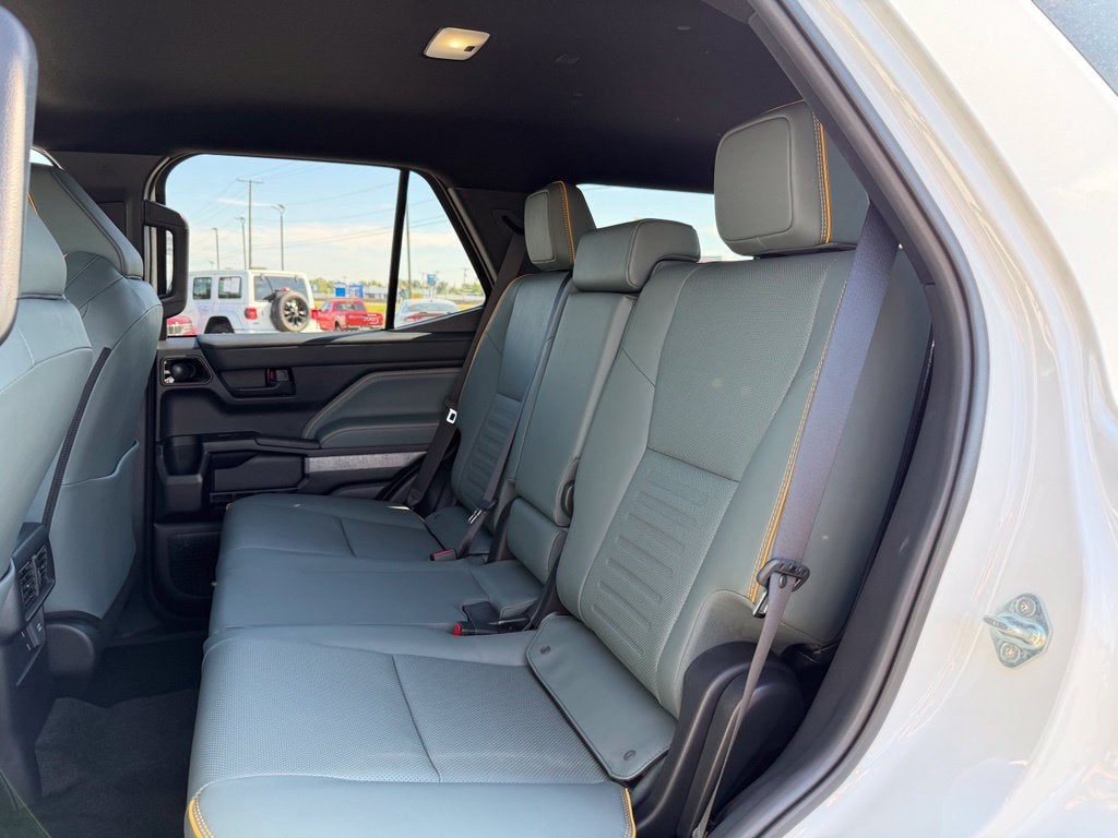 2025 Toyota 4Runner i-FORCE MAX Hybrid Trailhunter