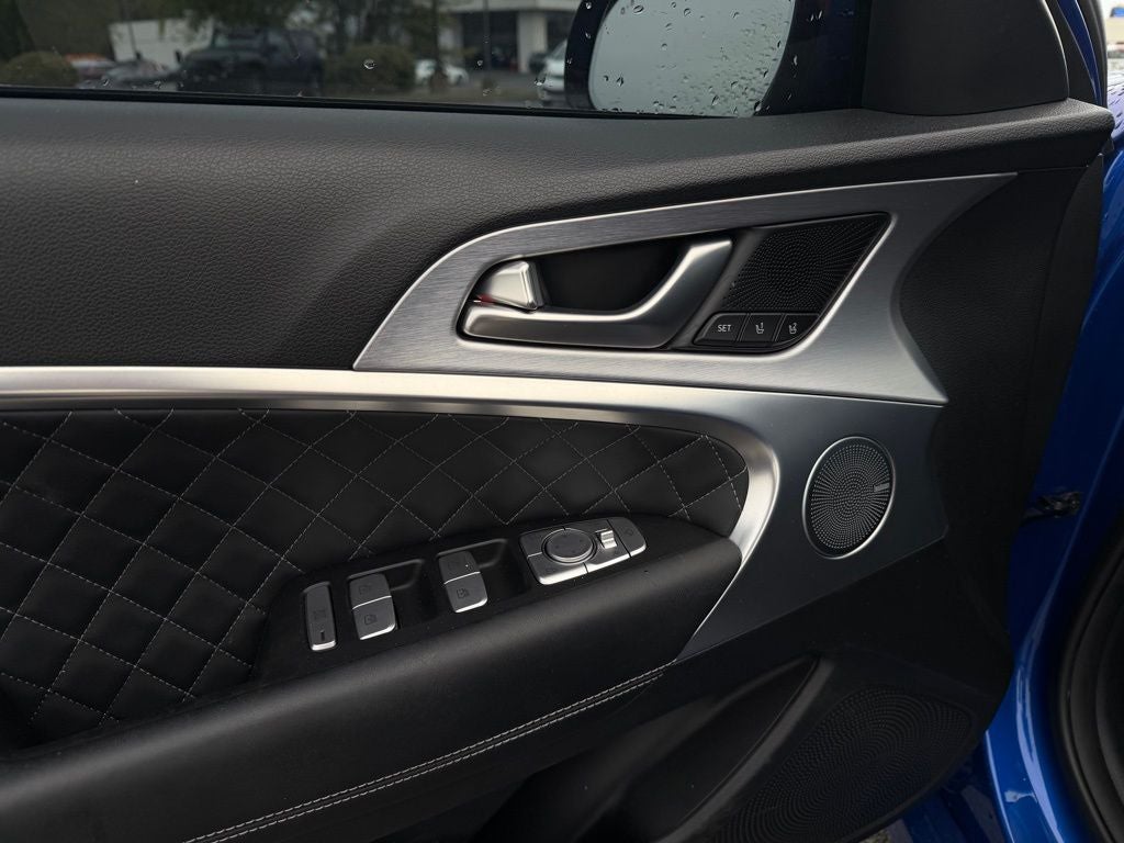 2019 Genesis G70 3.3T Design