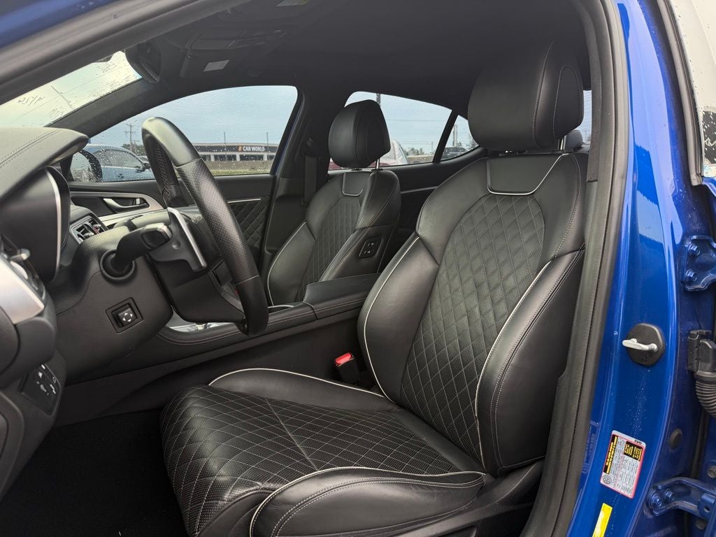 2019 Genesis G70 3.3T Design