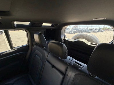 2022 Land Rover Defender 110 X-Dynamic SE