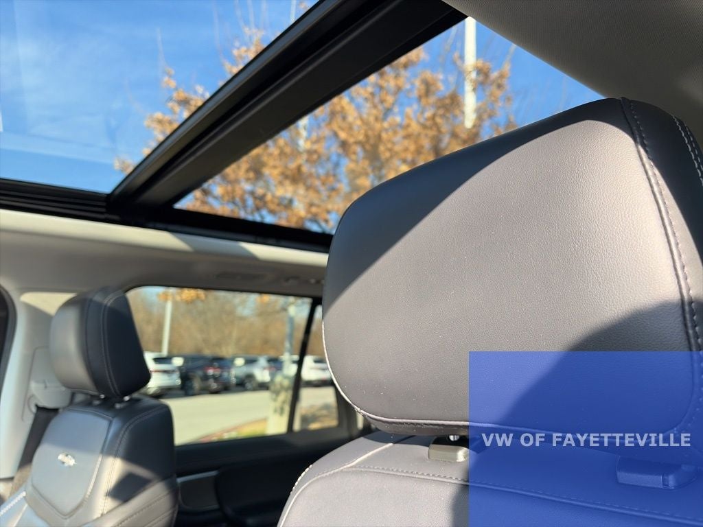 2025 Ford Expedition Max Platinum CLEAN 1-OWNER CARFAX