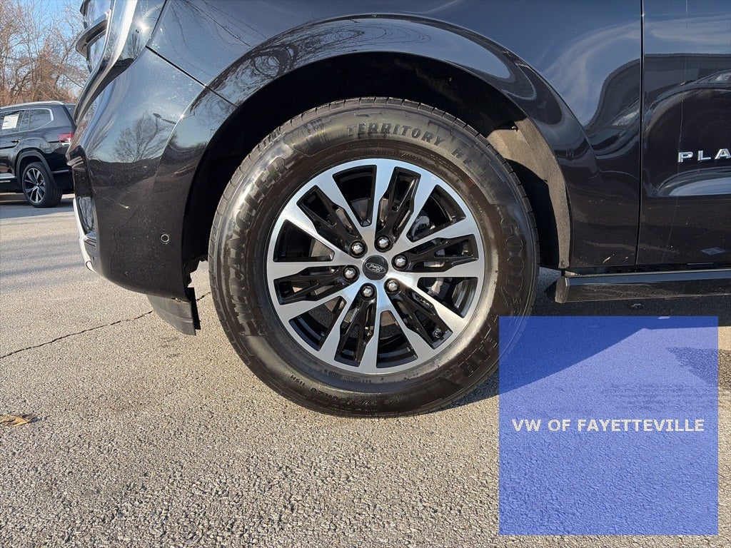 2025 Ford Expedition Max Platinum CLEAN 1-OWNER CARFAX