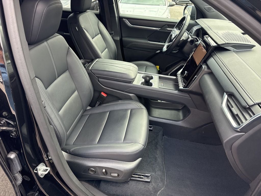 2024 GMC Acadia Elevation CLEAN 1 OWNER CARFAX