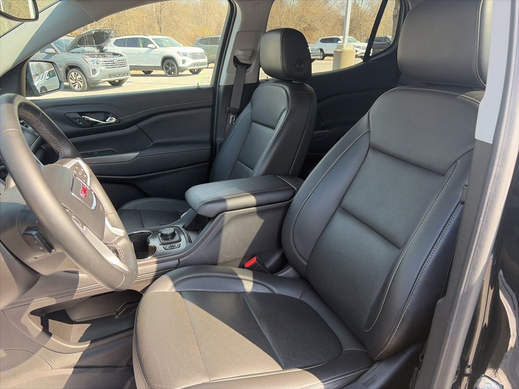 2023 GMC Acadia SLT CLEAN CARFAX