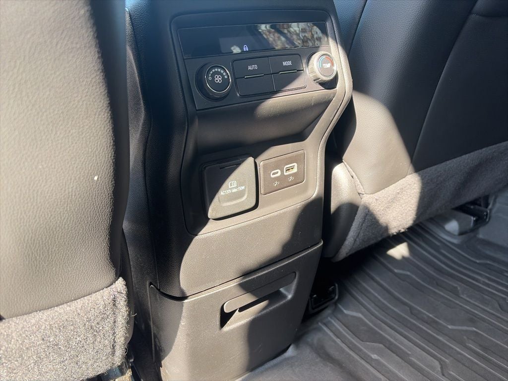 2023 GMC Acadia SLT CLEAN CARFAX