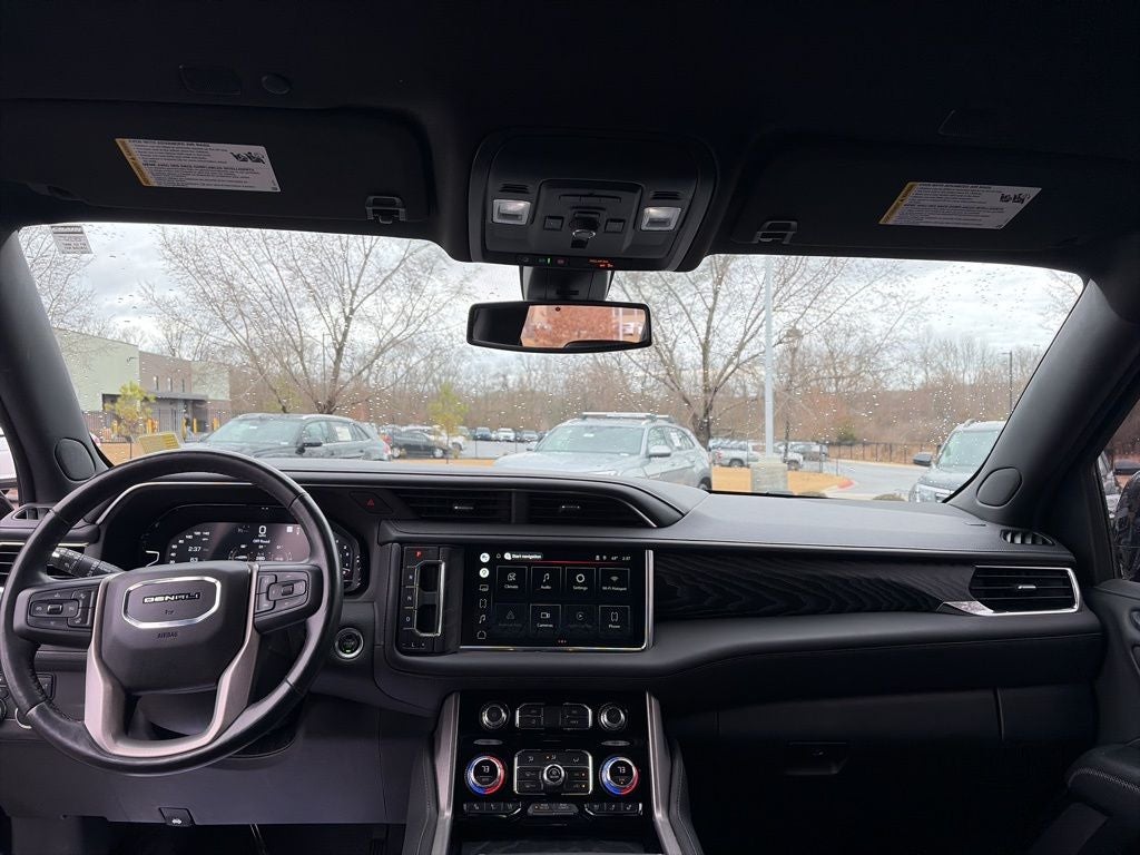 2022 GMC Yukon XL Denali AWD BLACKOUT CLEAN CARFAX