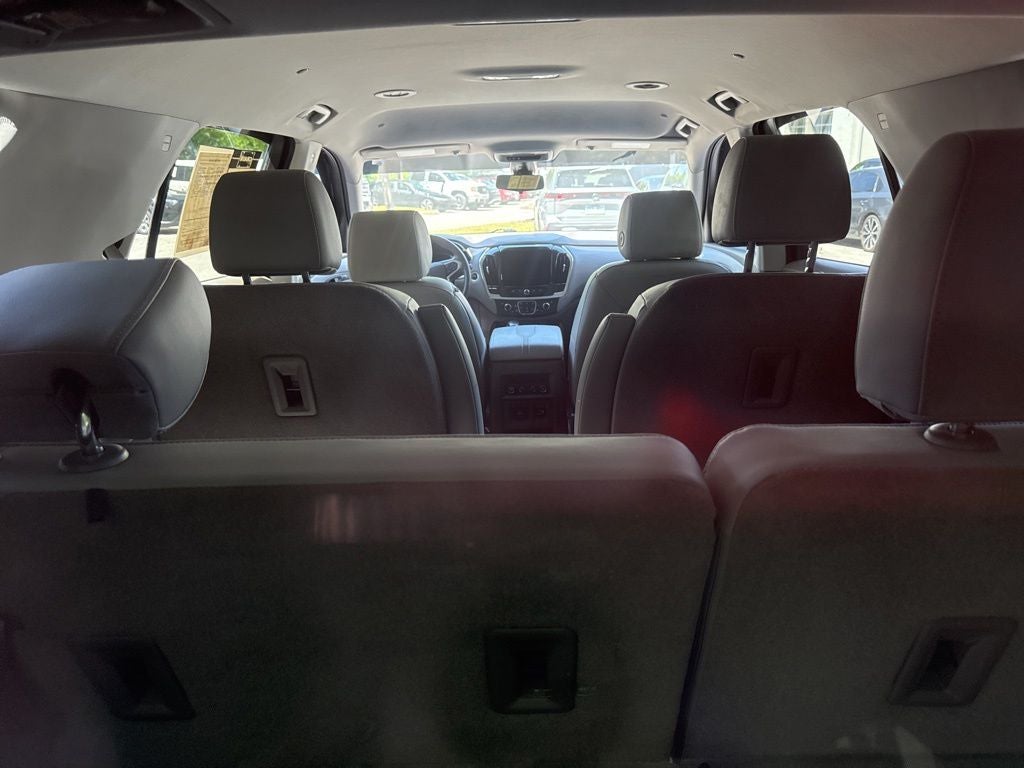 2021 Chevrolet Traverse Premier APPLE CarPlay 3rd row Leather