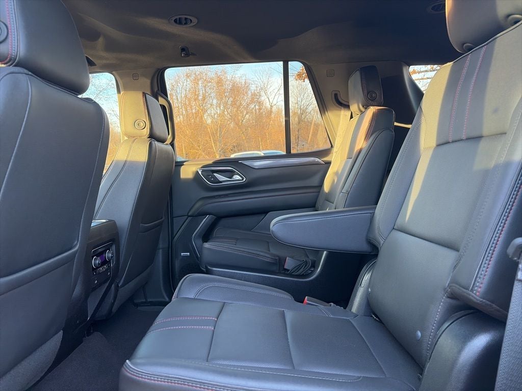 2022 Chevrolet Tahoe RST 8 PASSENGER! RST 4WD CLEAN CARFAX