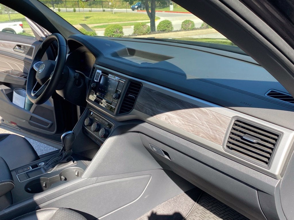 2022 Volkswagen Atlas Cross Sport 2.0T SE