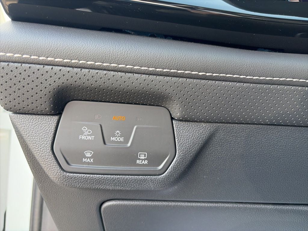 2025 Volkswagen Atlas Cross Sport 2.0T SE w/Technology CLEAN 1 OWNER CARAFX