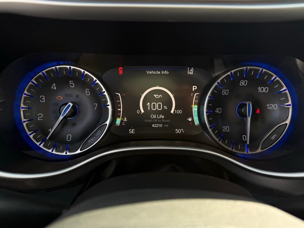 2024 Chrysler Pacifica Touring L