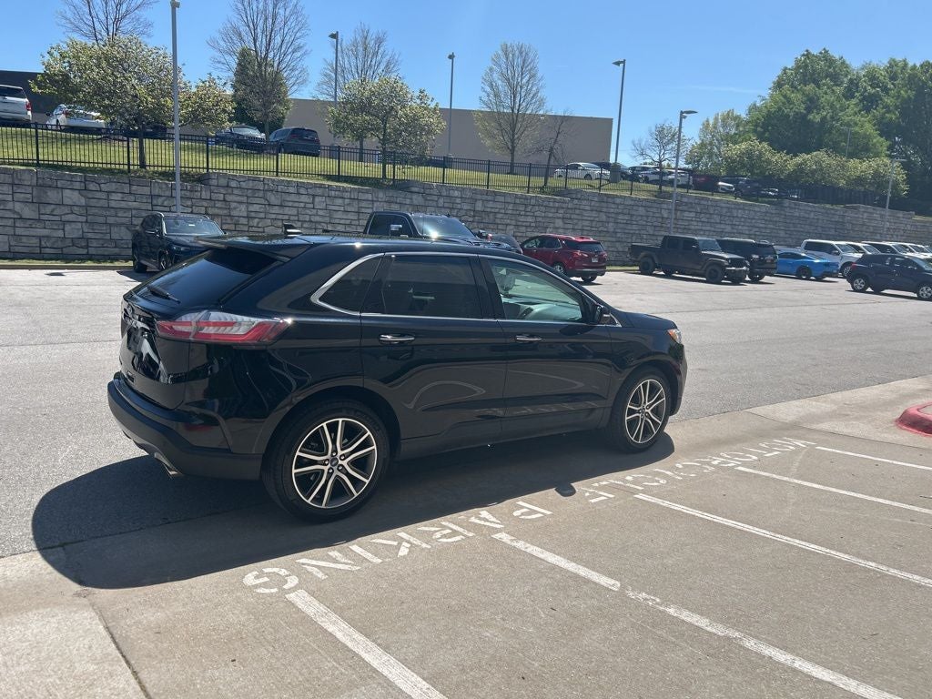 2021 Ford Edge Titanium