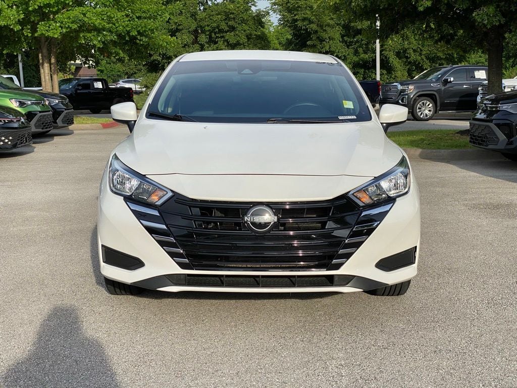 2024 Nissan Versa 1.6 SV CLEAN 1 OWNER CARFAX