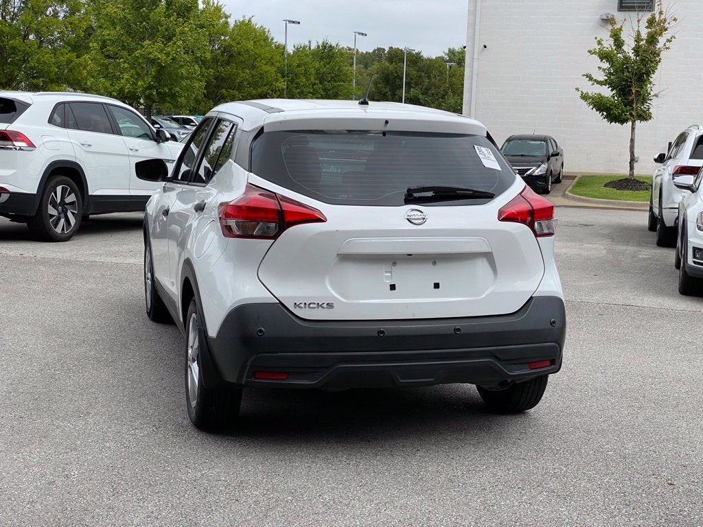 2020 Nissan Kicks S