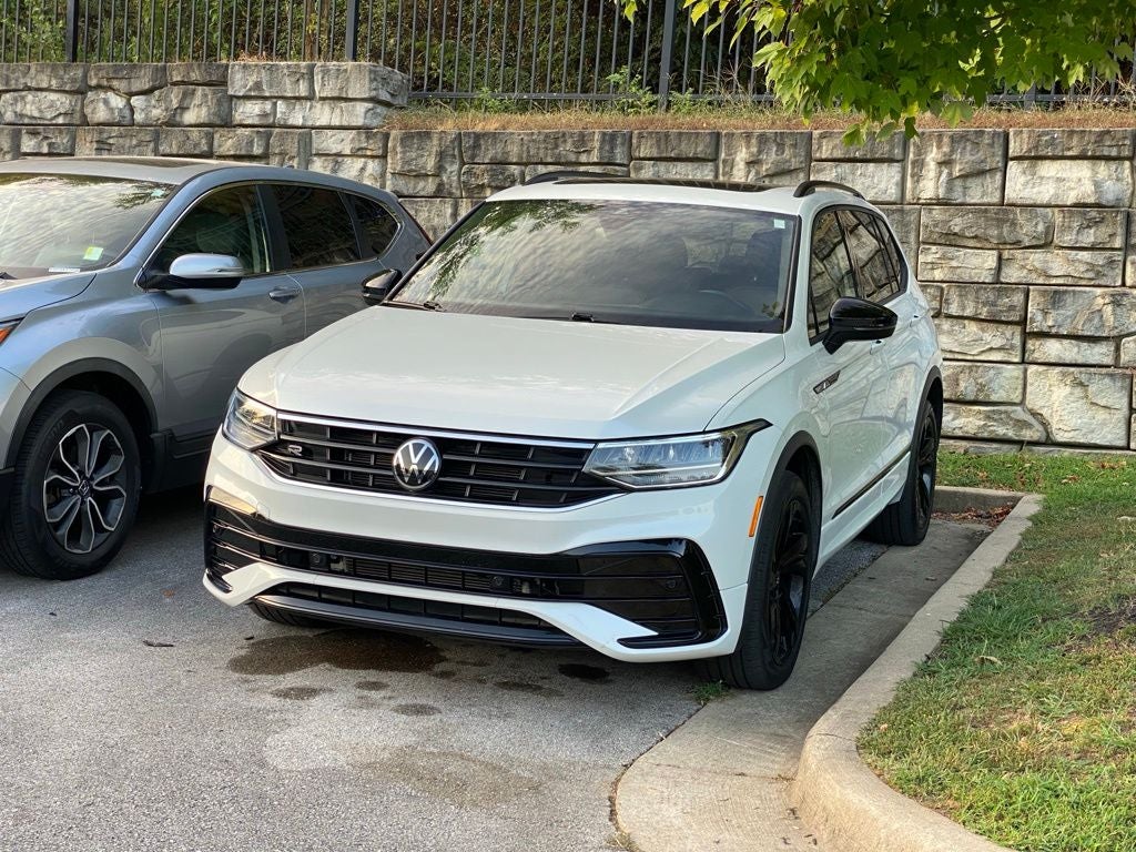 2023 Volkswagen Tiguan 2.0T SE R-Line Black