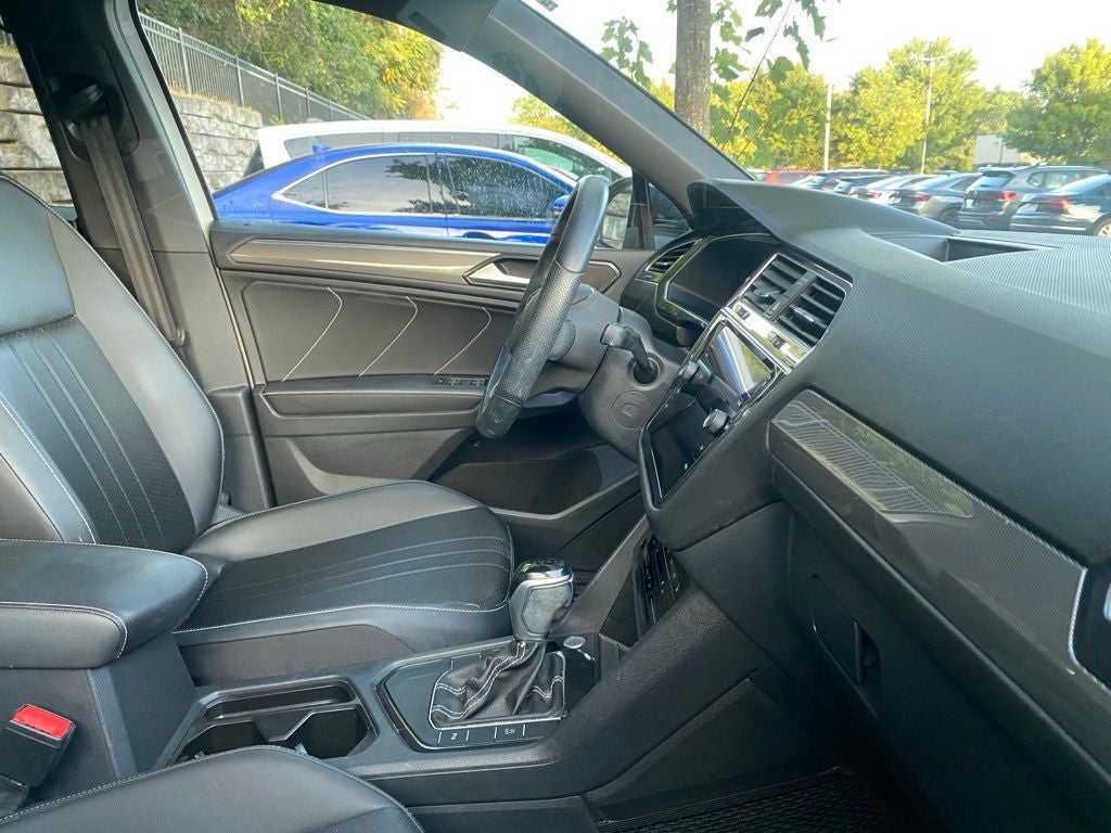 2023 Volkswagen Tiguan 2.0T SE R-Line Black