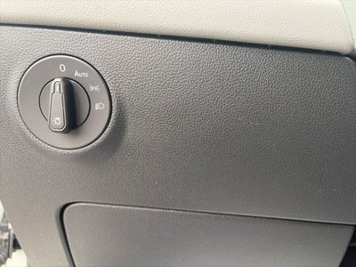 2024 Volkswagen Taos 1.5T SE Clean CARFAX 1-Owner