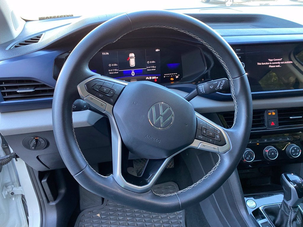 2023 Volkswagen Taos 1.5T SE