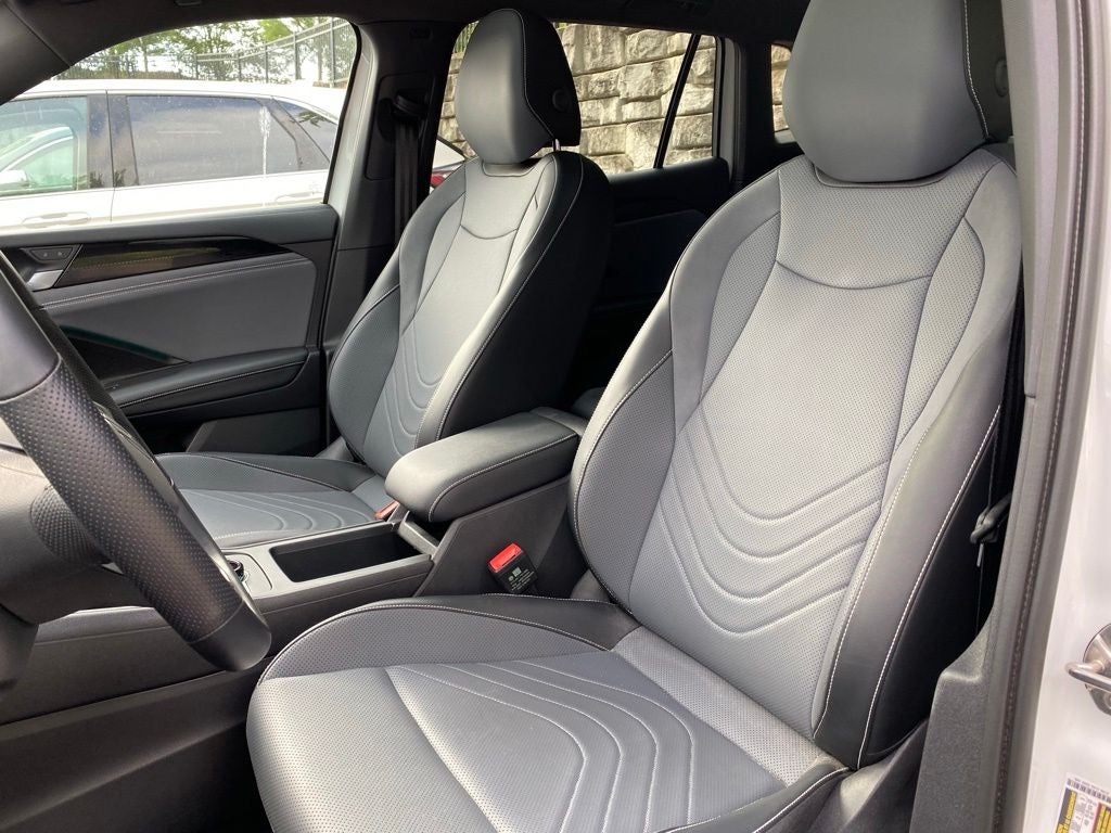 2025 Volkswagen Tiguan 2.0T SE R-Line Black