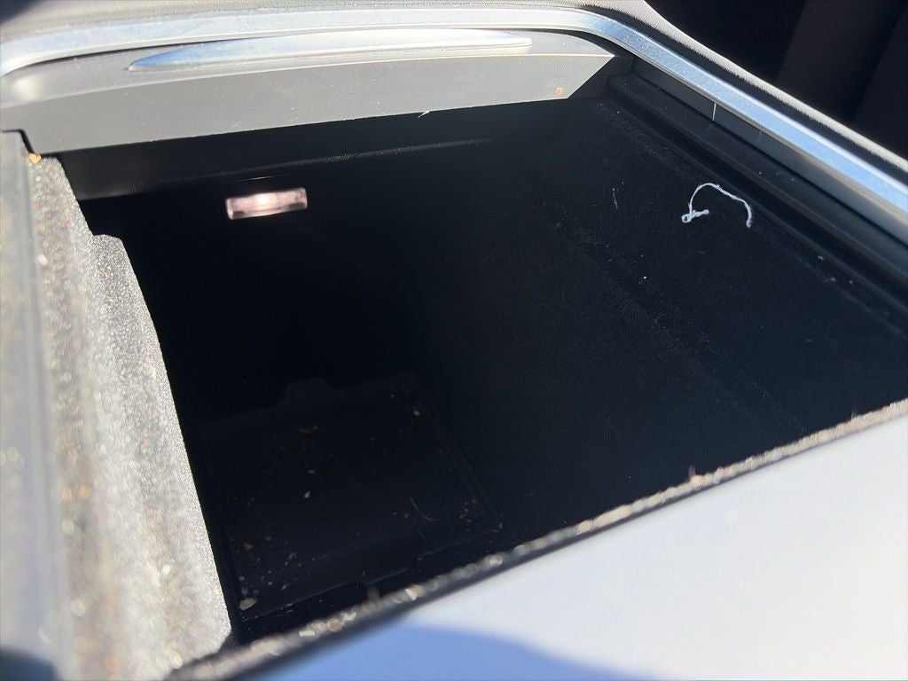 2024 Tesla Model Y Long Range CLEAN 1 OWNER CARFAX LOW MILES!!!