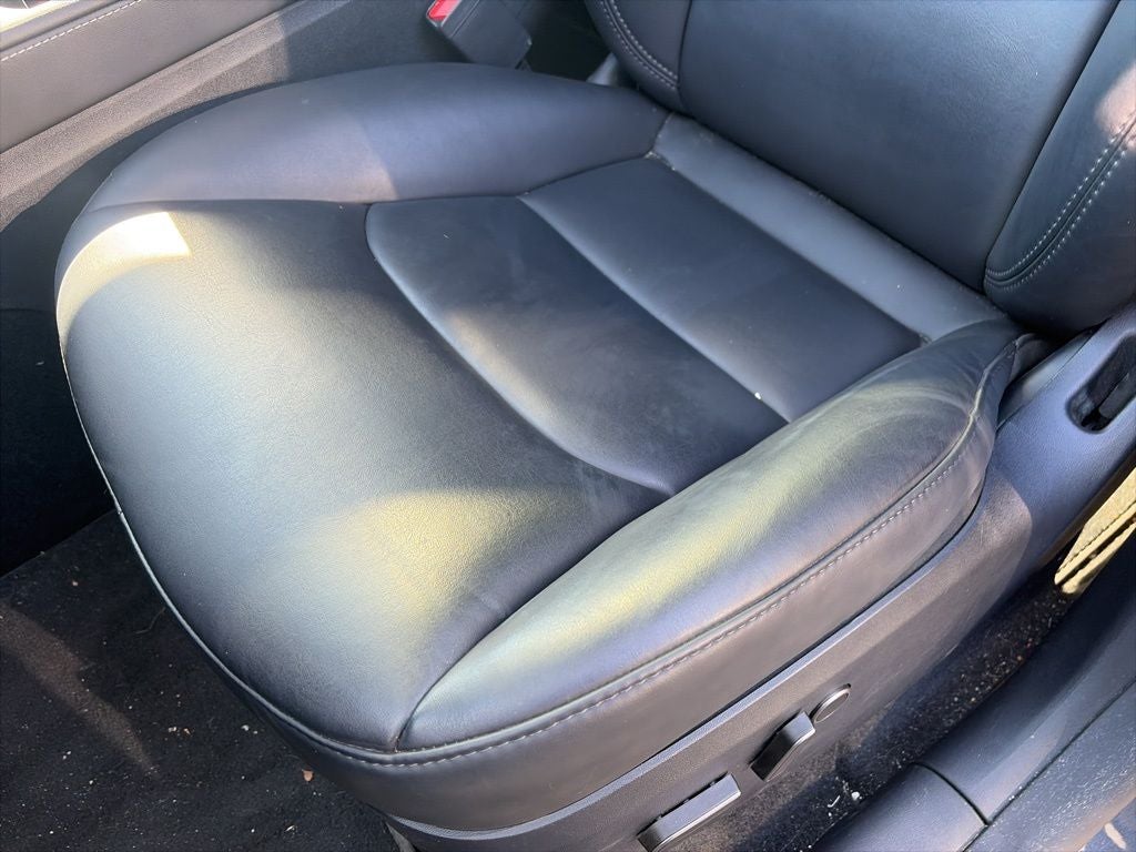 2024 Tesla Model Y Long Range CLEAN 1 OWNER CARFAX LOW MILES!!!