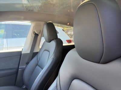 2024 Tesla Model Y Long Range CLEAN 1 OWNER CARFAX LOW MILES!!!