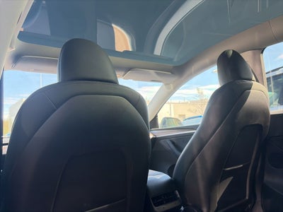 2024 Tesla Model Y Long Range CLEAN 1 OWNER CARFAX LOW MILES!!!