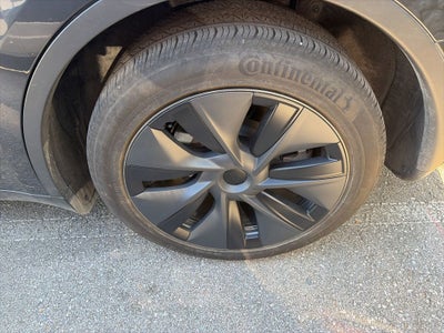 2024 Tesla Model Y Long Range CLEAN 1 OWNER CARFAX LOW MILES!!!