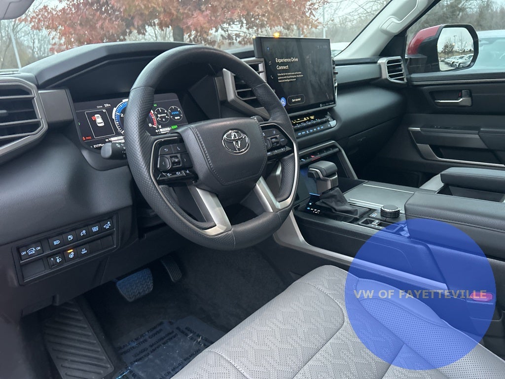 2024 Toyota Sequoia SR5 LEATHER ROOF 4x4 8 Passenger, 1 OWNER CLEAN CARFAX