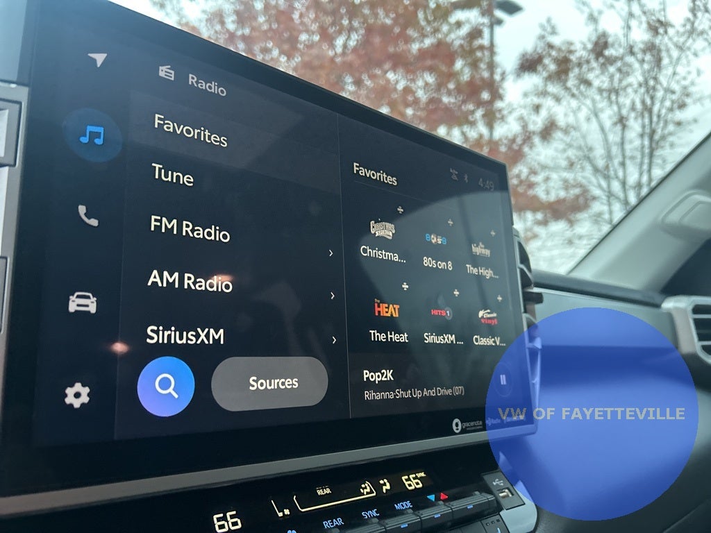 2024 Toyota Sequoia SR5 LEATHER ROOF 4x4 8 Passenger, 1 OWNER CLEAN CARFAX