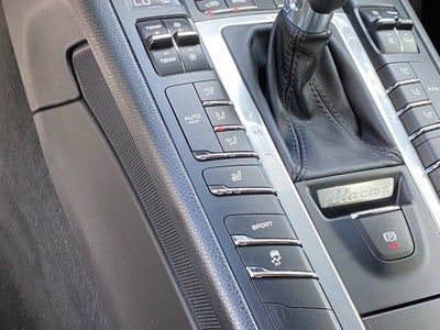 2017 Porsche Macan Base