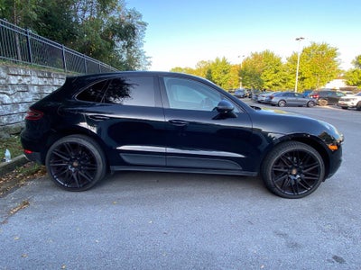 2017 Porsche Macan Base