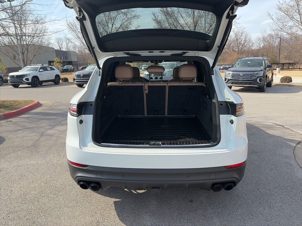 2023 Porsche Cayenne Platinum Edition CLEAN CARFAX, GREAT RECORDS