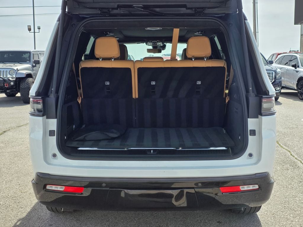 2025 Jeep Grand Wagoneer Series III