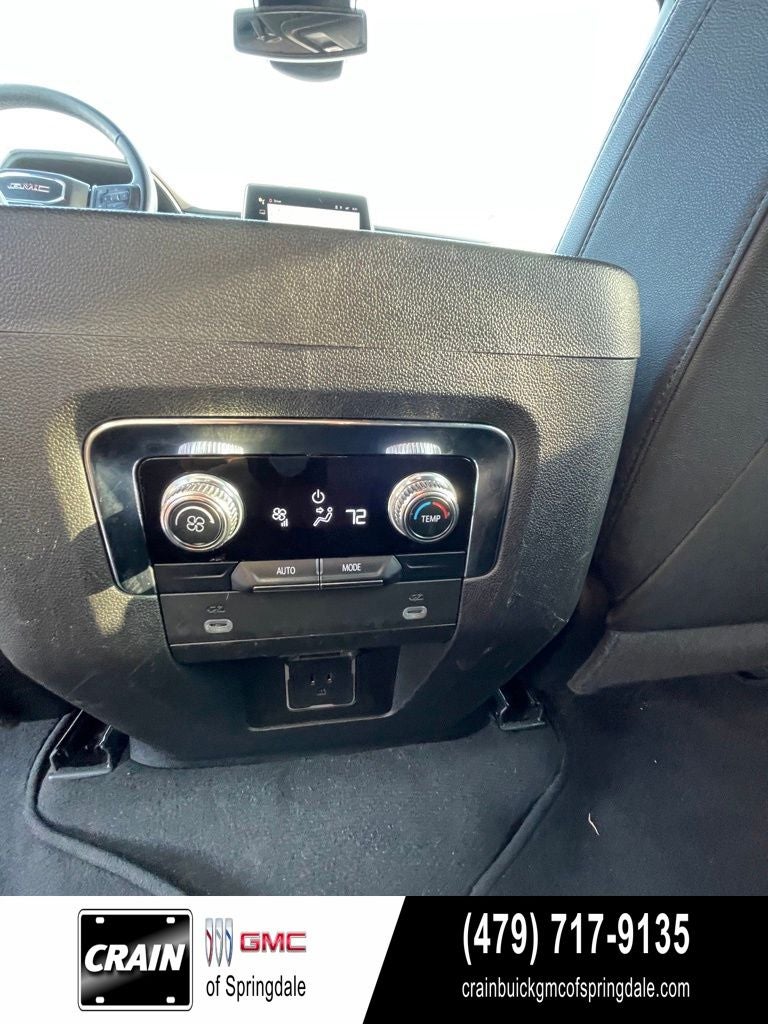 2023 GMC Yukon XL SLT